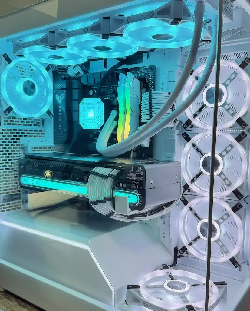 Montaje Gaming PC Phanteks Majadahonda Montaje Gaming PC Phanteks Majadahonda